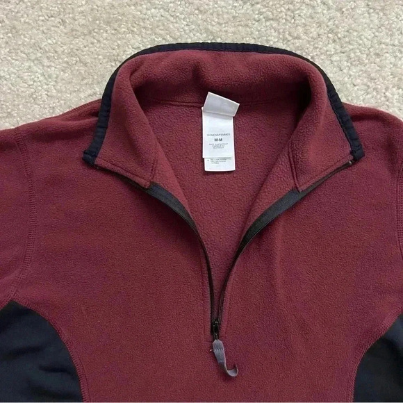The North Face Woman 1/4 Zip Polartec Fleece Pullover Sweater Maroon Size Medium - Picture 8 of 15